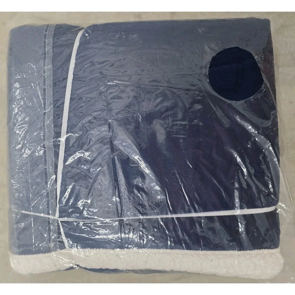 NEW Super Soft Sherpa Throw Ole Miss 50 x 60‎